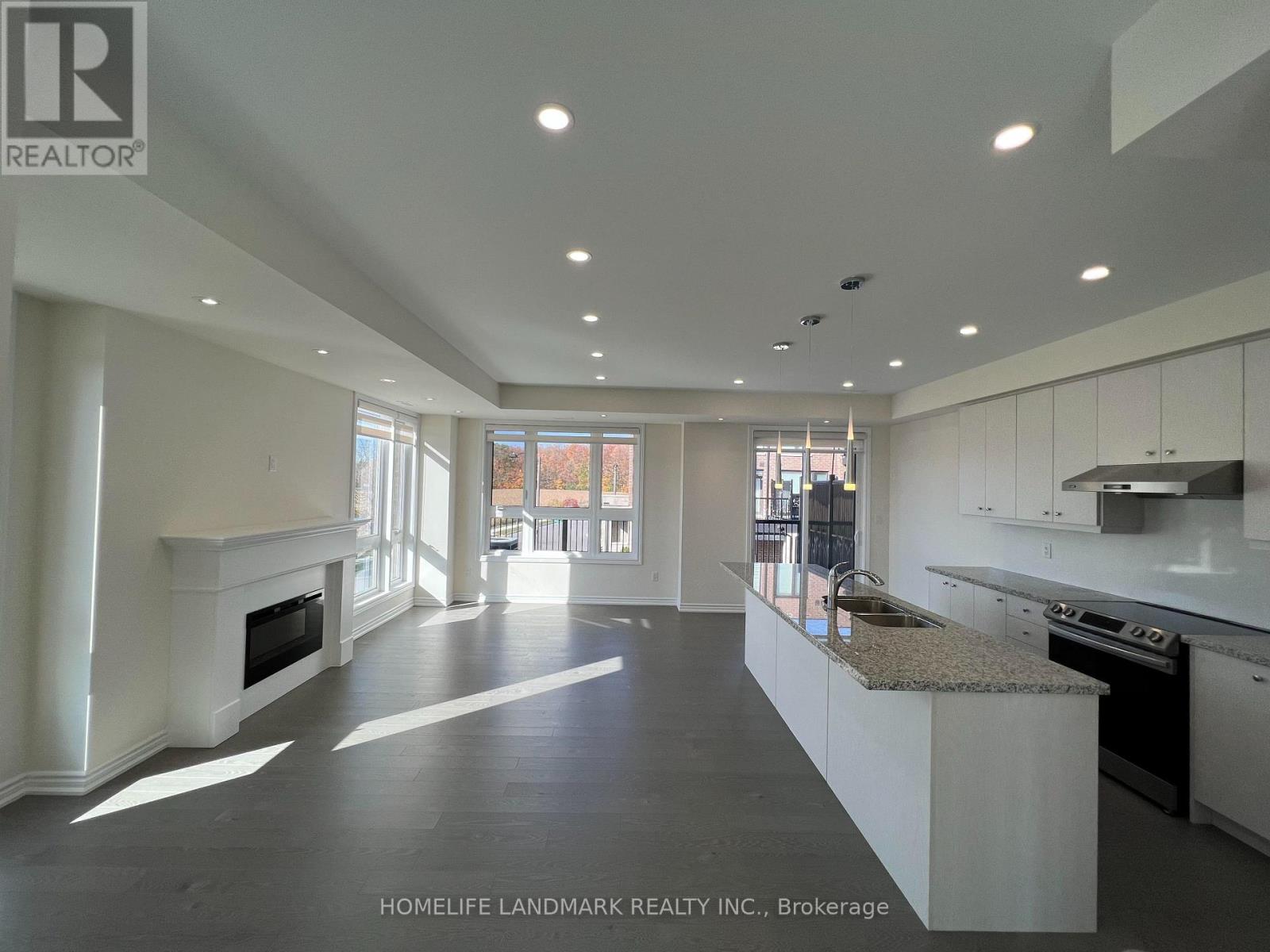2 Concetta Conte Avenue, Markham, Ontario  L6C 0Z5 - Photo 7 - N13698818