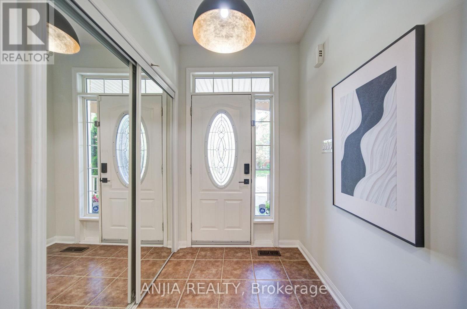 187 Morning Dove Drive, Markham, Ontario  L6B 1L9 - Photo 3 - N13698822