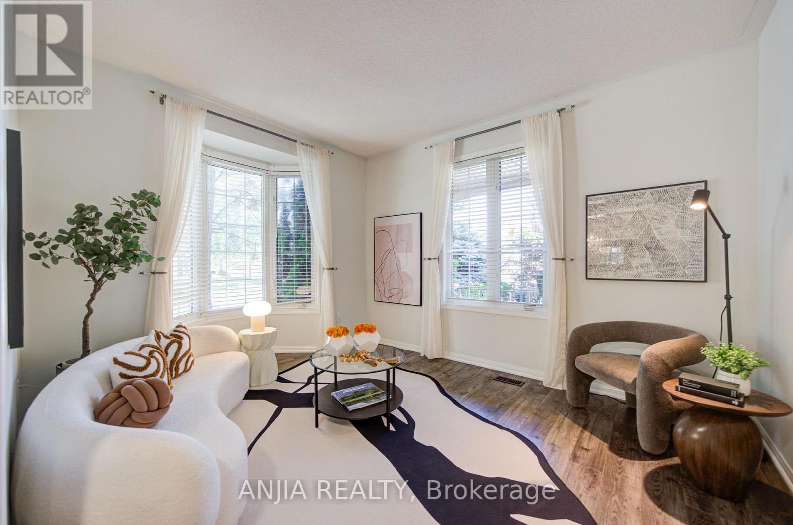 187 Morning Dove Drive, Markham, Ontario  L6B 1L9 - Photo 5 - N13698822