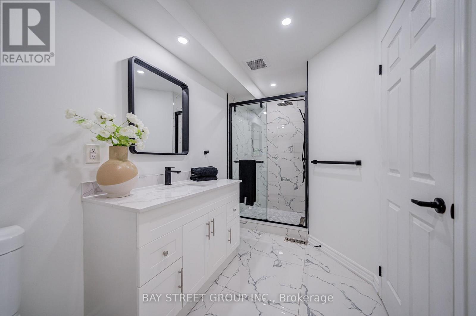 5 Luxton Avenue, Aurora, Ontario  L4G 7J5 - Photo 43 - N13698830