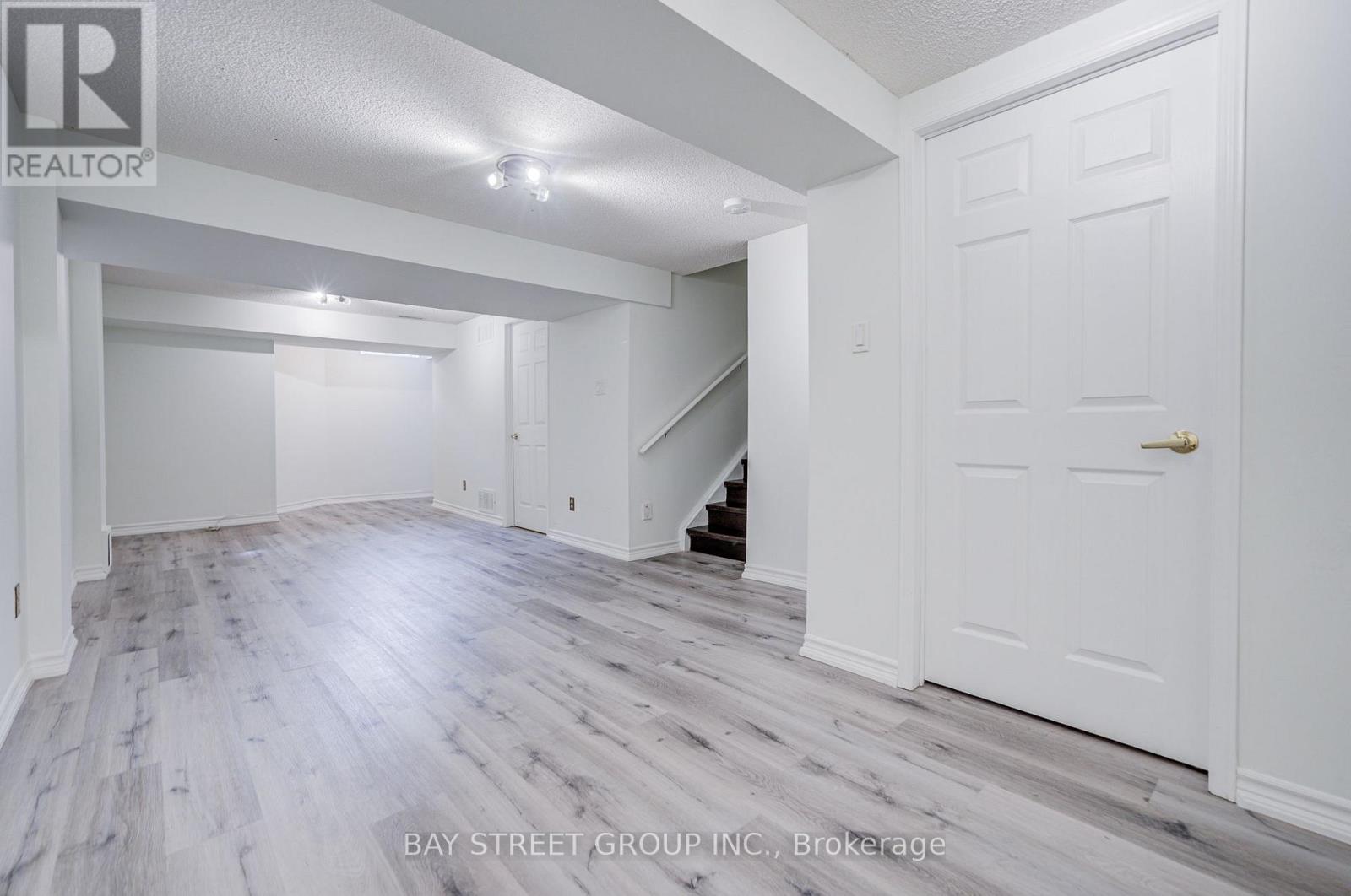 5 Luxton Avenue, Aurora, Ontario  L4G 7J5 - Photo 48 - N13698830
