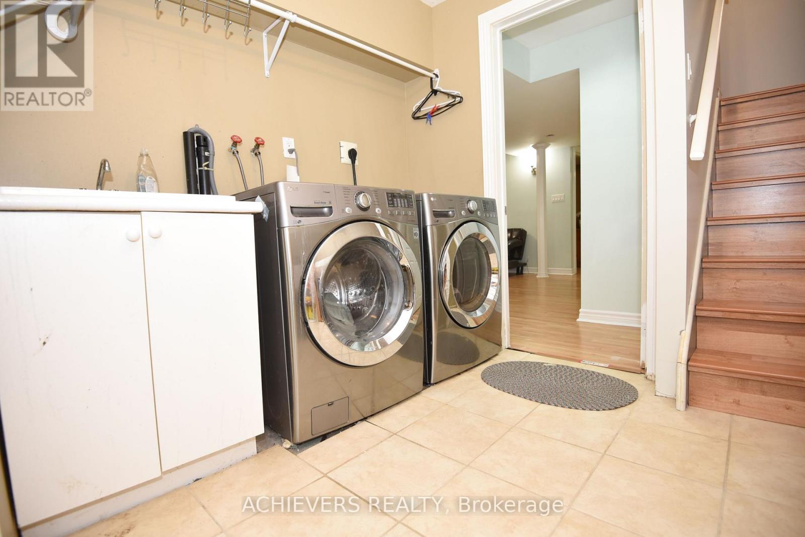 521 Navigator Drive, Mississauga, Ontario  L5W 1P5 - Photo 43 - W13698792