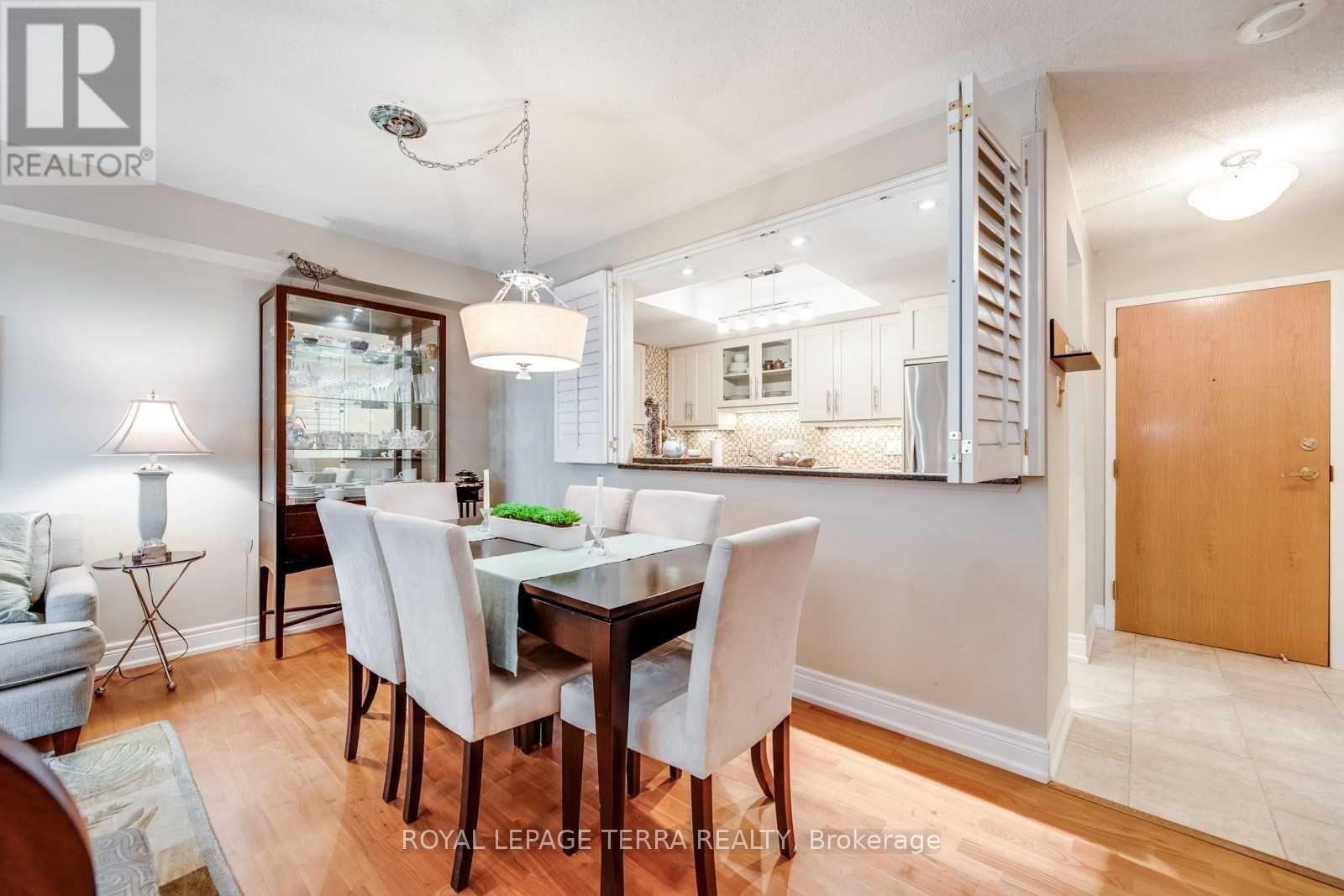 201 - 300 Webb Drive, Mississauga, Ontario  L5B 3W3 - Photo 8 - W13698806