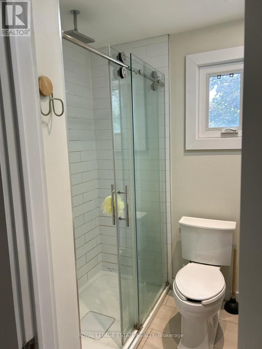 128 Mavety Street, Toronto, Ontario  M6P 2L9 - Photo 16 - W13698832