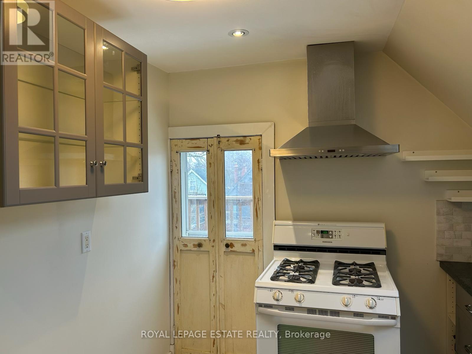 128 Mavety Street, Toronto, Ontario  M6P 2L9 - Photo 40 - W13698832
