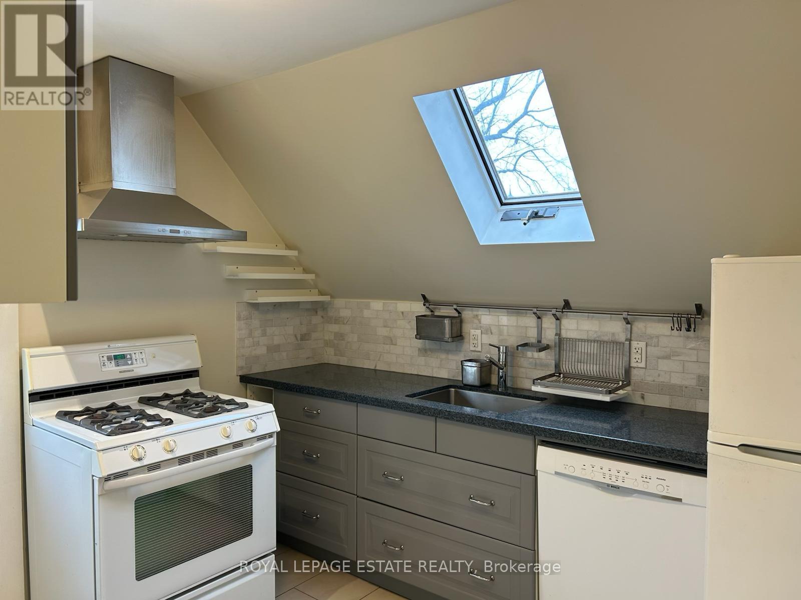 128 Mavety Street, Toronto, Ontario  M6P 2L9 - Photo 42 - W13698832