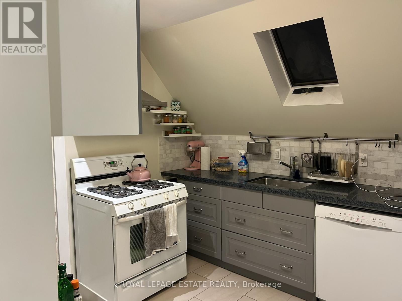 128 Mavety Street, Toronto, Ontario  M6P 2L9 - Photo 44 - W13698832