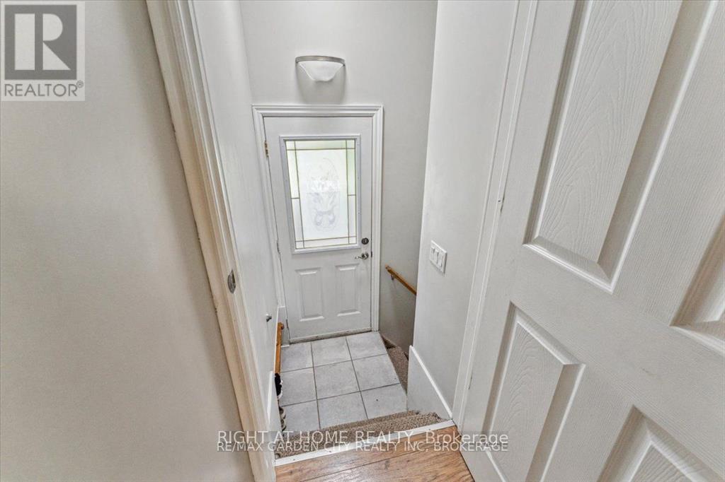 21 Kilbourne Crescent, St. Catharines, Ontario  L2M 3E3 - Photo 11 - X13698774