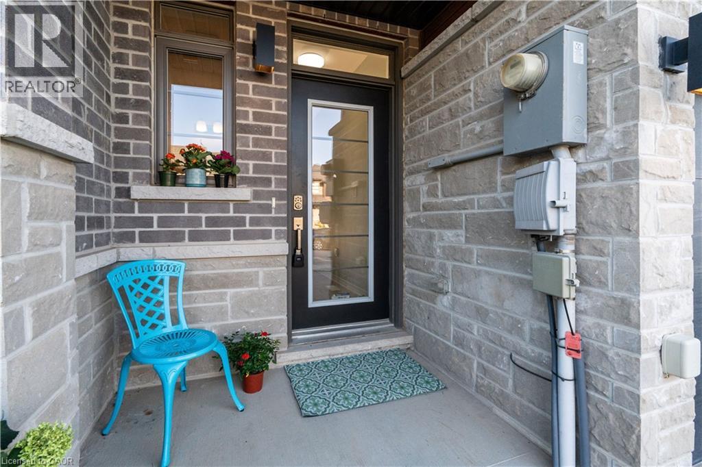 4008 Crown Street, Beamsville, Ontario  L3J 0S3 - Photo 3 - 40857426