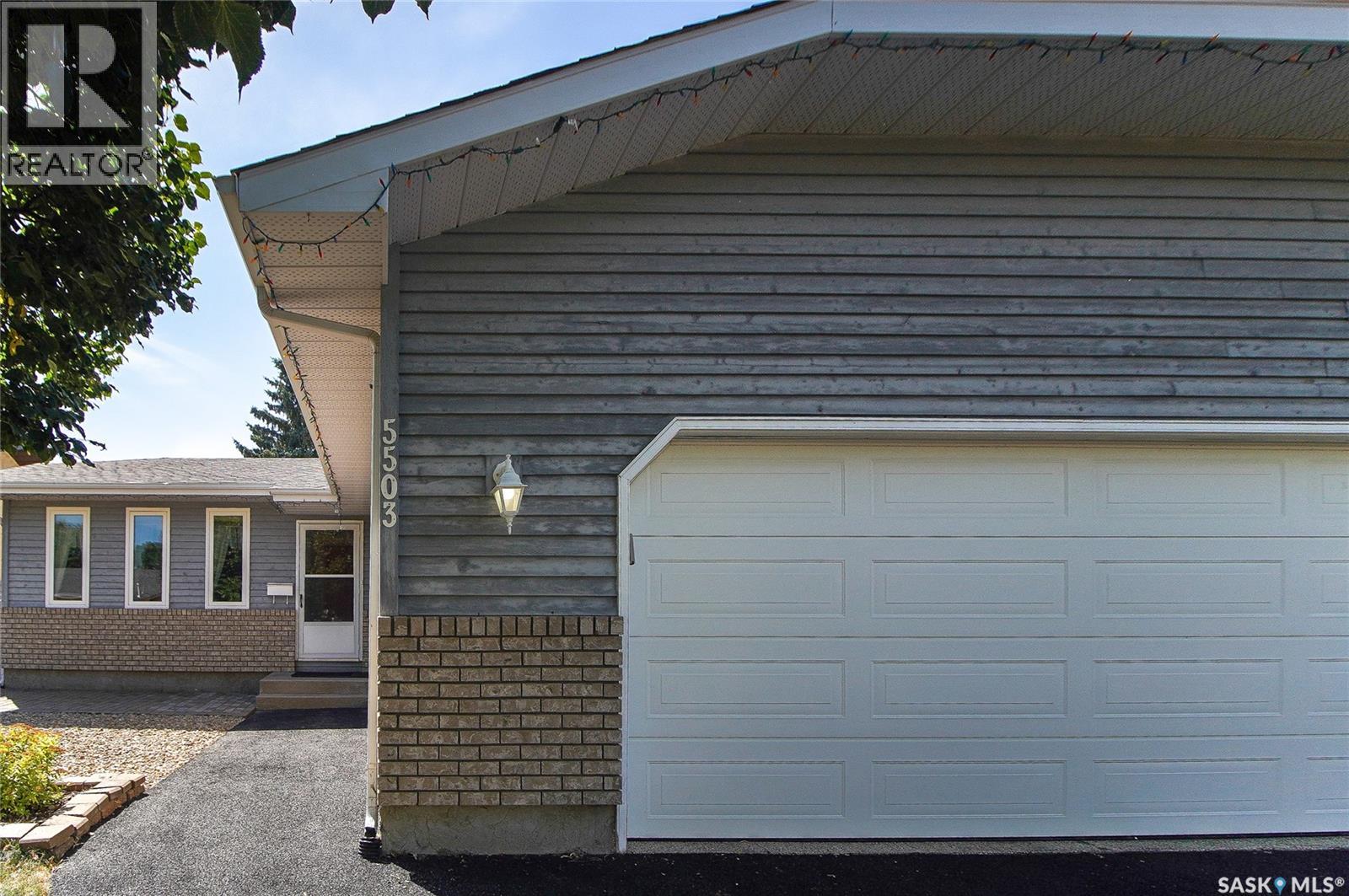 5503 Ballantine Court, Regina, Saskatchewan  S4X 4K4 - Photo 3 - SK042543