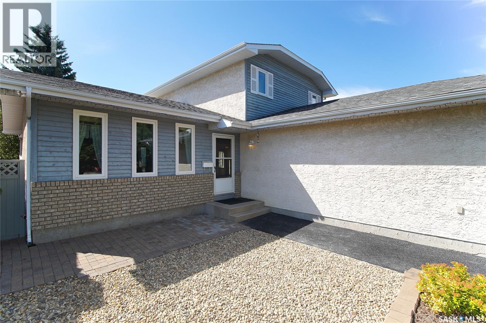5503 Ballantine Court, Regina, Saskatchewan  S4X 4K4 - Photo 4 - SK042543