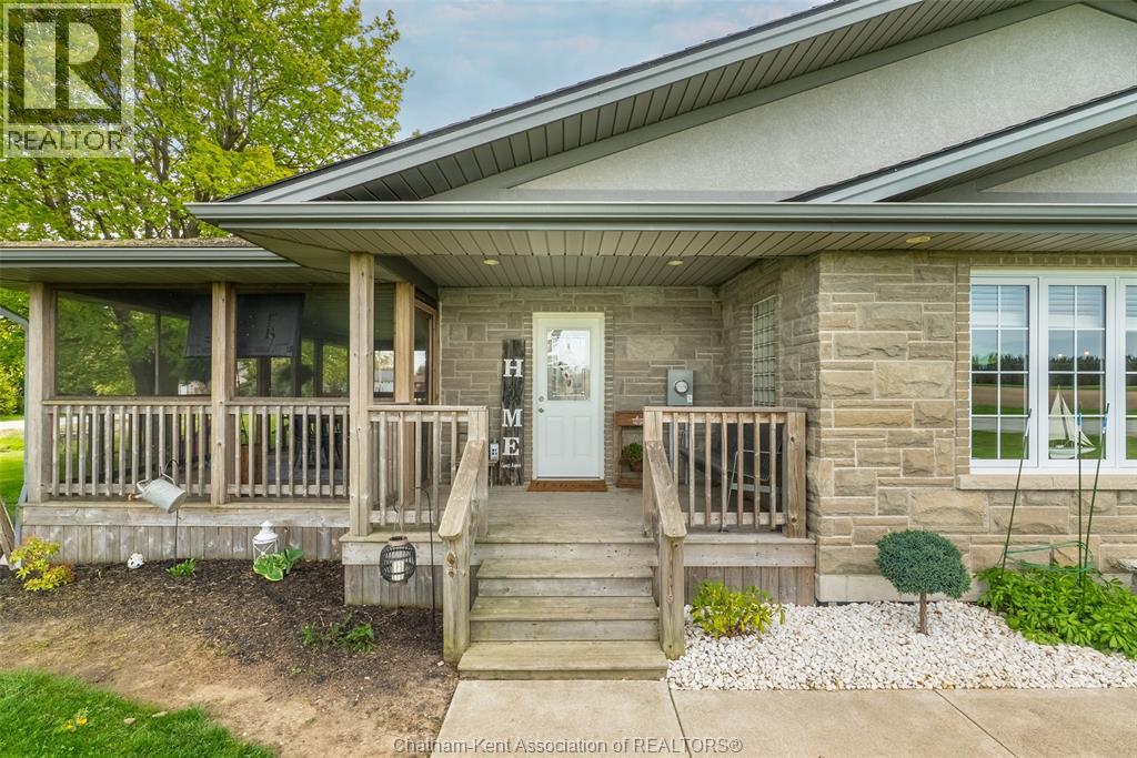 18400 Marine Park Drive, Rondeau Bay Estates, Ontario  N0P 1X0 - Photo 4 - 26020428