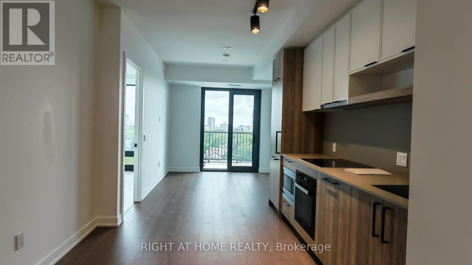 1719 - 89 Montclair Avenue, Toronto, Ontario  M5P 0A9 - Photo 2 - C13698854