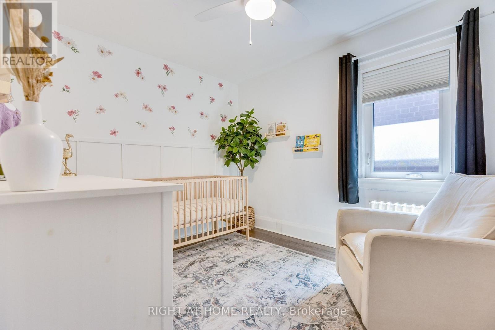 386 Winona Drive, Toronto, Ontario  M6C 3T5 - Photo 21 - C13698878
