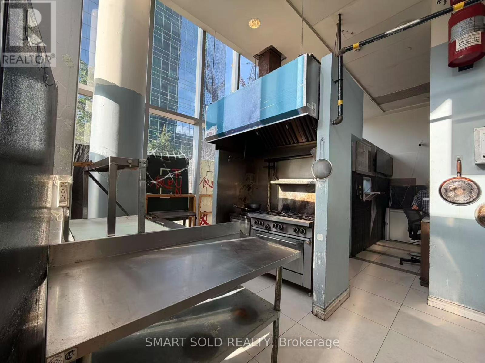 139 - 4750 Yonge Street, Toronto, Ontario  M2N 5M6 - Photo 8 - C13698882