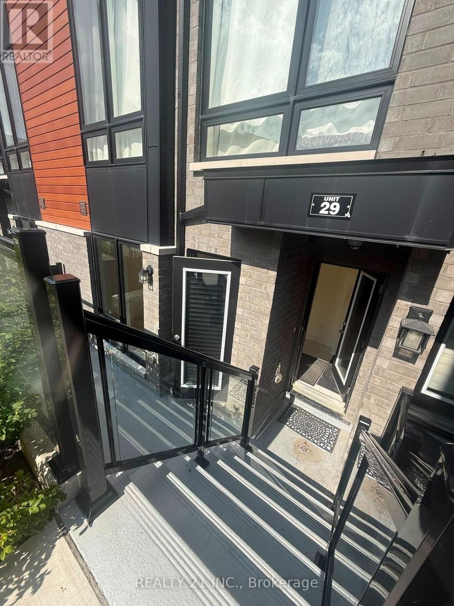 29 - 30 Liben Way, Toronto, Ontario  M1B 0E8 - Photo 2 - E13698848