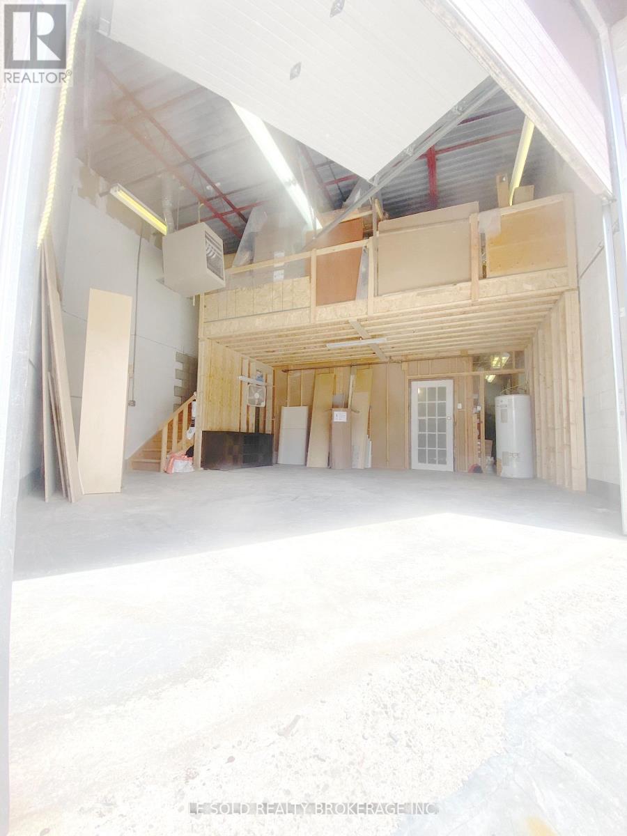 4 G - Warehouse - 117 Ringwood Drive, Whitchurch-Stouffville, Ontario  L4A 1A9 - Photo 2 - N13698872