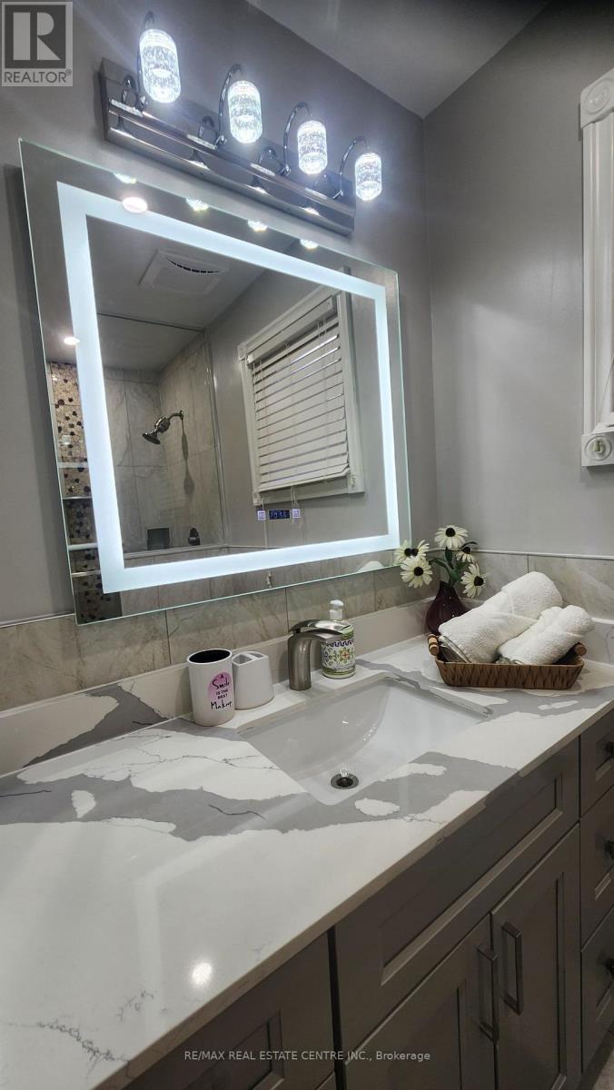 Main - 4079 Trapper Crescent, Mississauga, Ontario  L5L 3A7 - Photo 21 - W13698846