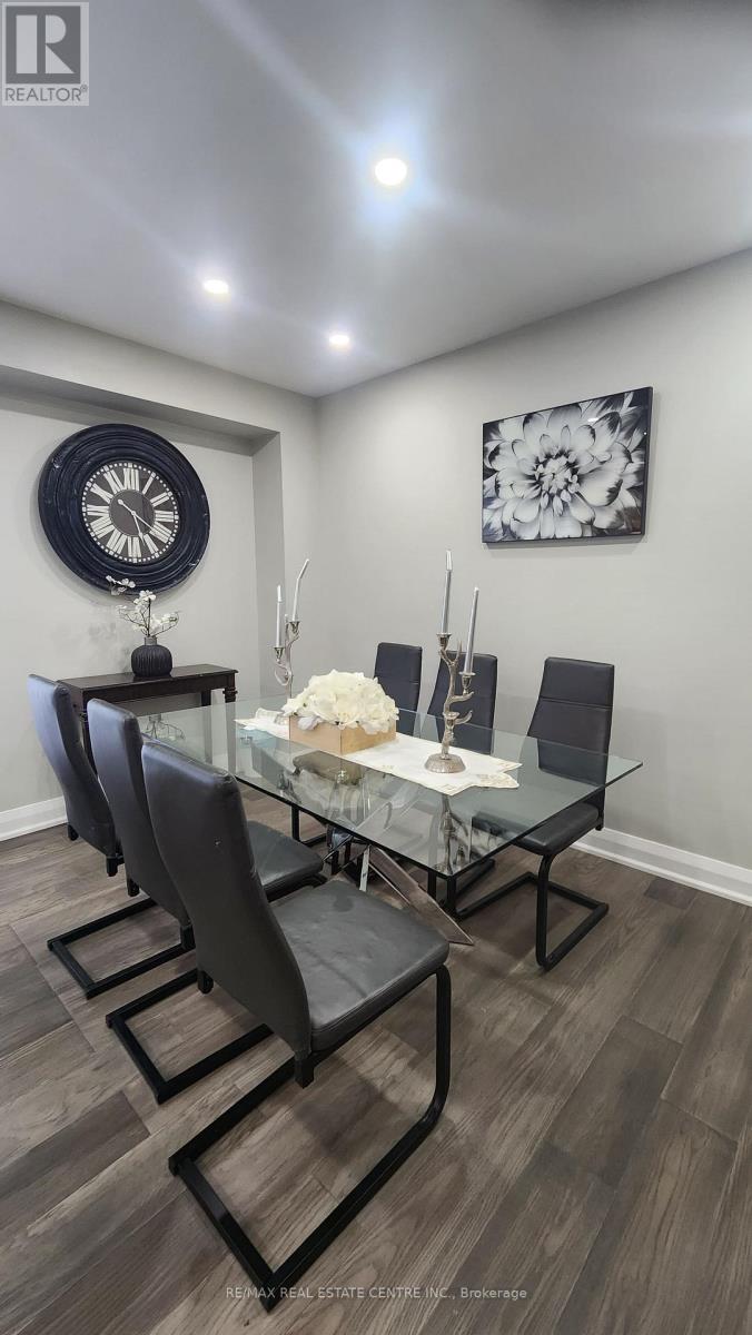 Main - 4079 Trapper Crescent, Mississauga, Ontario  L5L 3A7 - Photo 9 - W13698846
