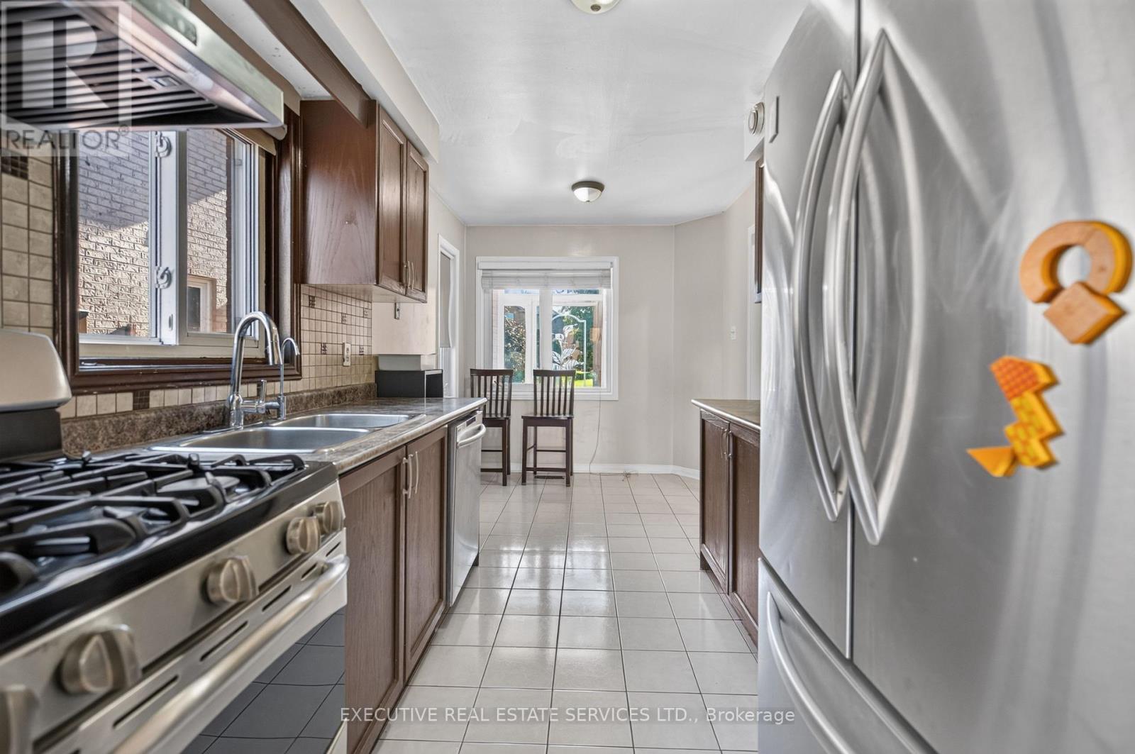 5489 Cosmic Crescent, Mississauga, Ontario  L4Z 3R8 - Photo 21 - W13698858