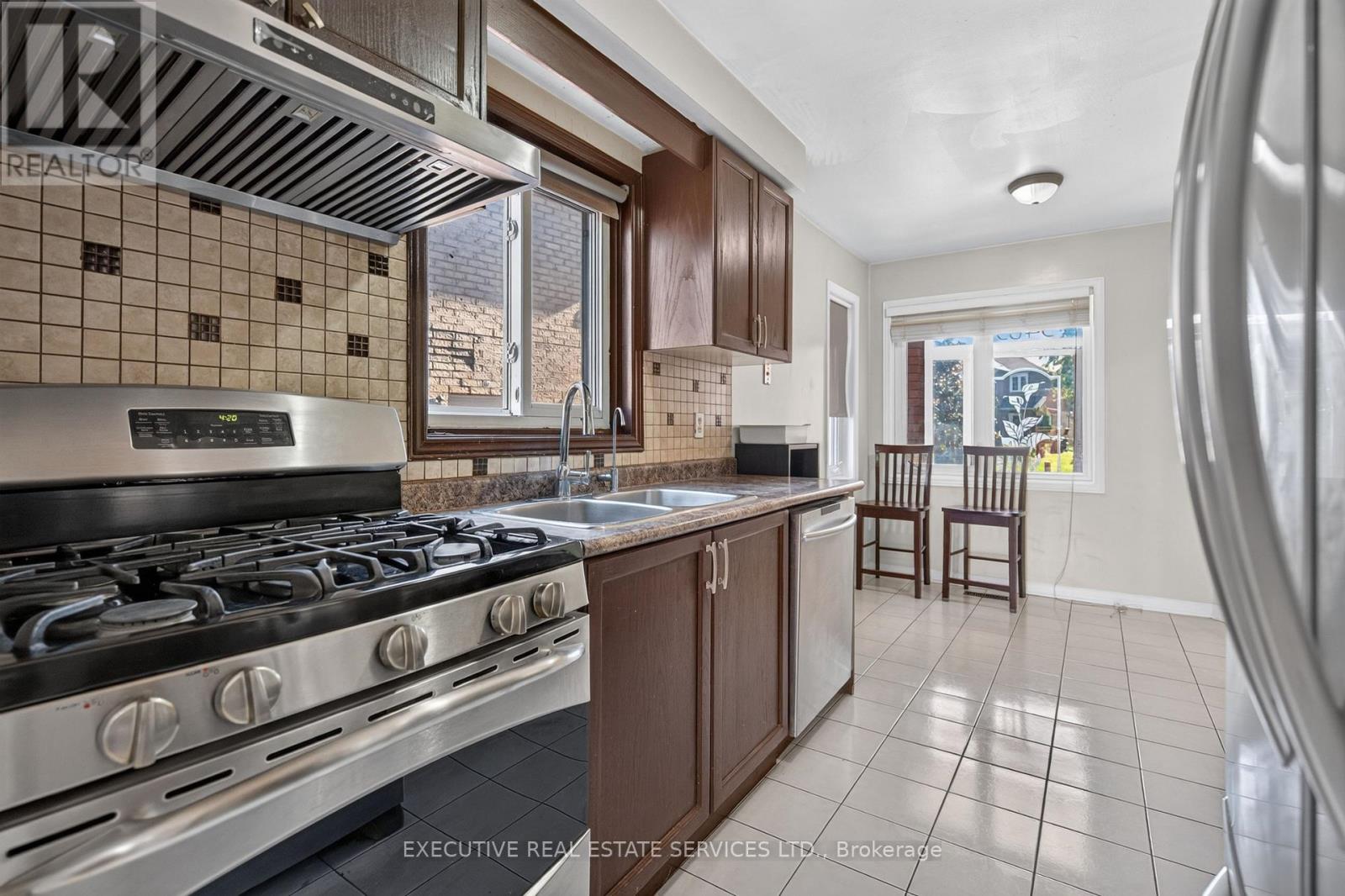 5489 Cosmic Crescent, Mississauga, Ontario  L4Z 3R8 - Photo 22 - W13698858