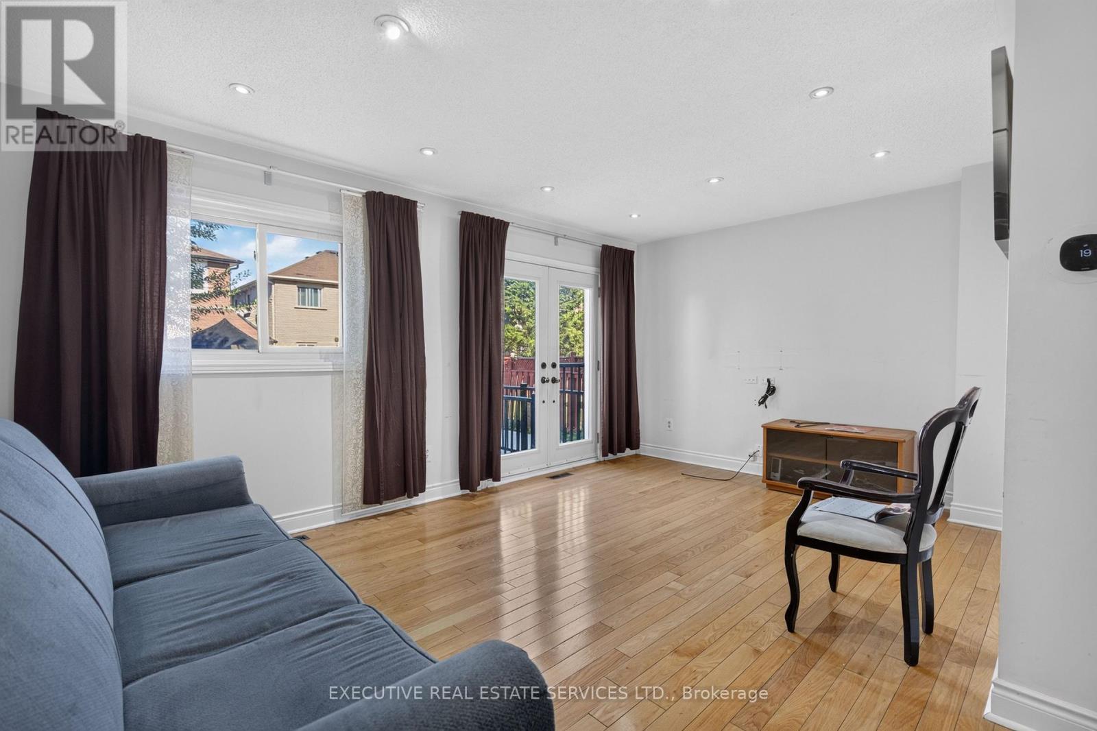 5489 Cosmic Crescent, Mississauga, Ontario  L4Z 3R8 - Photo 23 - W13698858