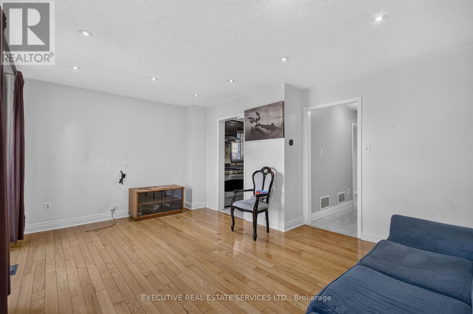 5489 Cosmic Crescent, Mississauga, Ontario  L4Z 3R8 - Photo 25 - W13698858