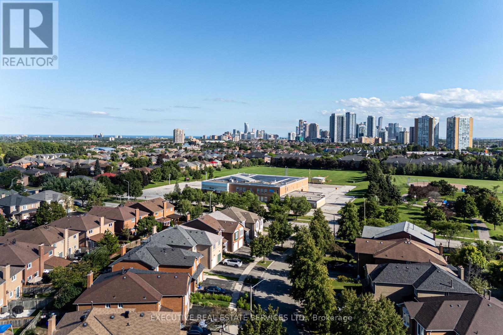 5489 Cosmic Crescent, Mississauga, Ontario  L4Z 3R8 - Photo 7 - W13698858