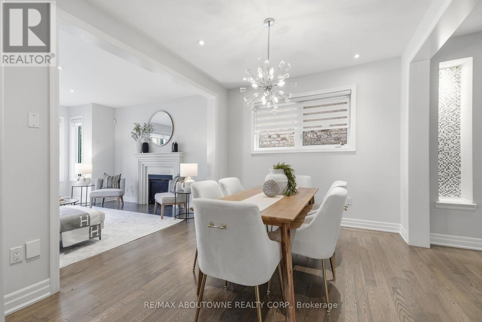 290 Wisteria Way, Oakville, Ontario  L6M 1L6 - Photo 12 - W13698862