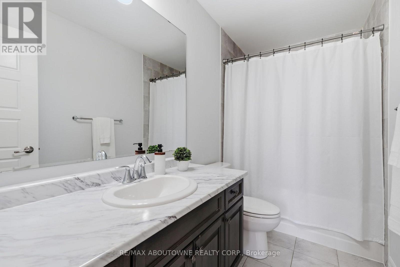 290 Wisteria Way, Oakville, Ontario  L6M 1L6 - Photo 41 - W13698862
