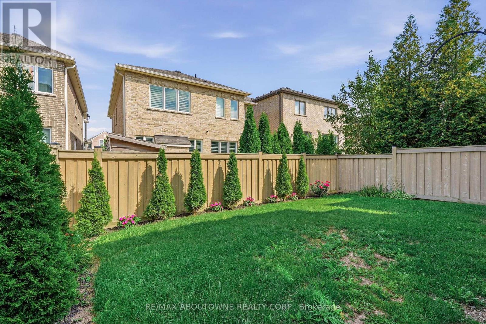 290 Wisteria Way, Oakville, Ontario  L6M 1L6 - Photo 45 - W13698862