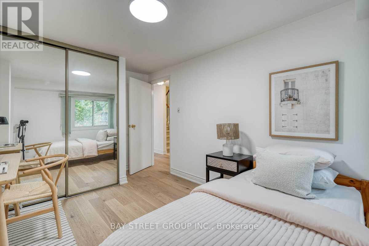 163 Song Meadoway, Toronto, Ontario  M2H 2V1 - Photo 21 - C13698828