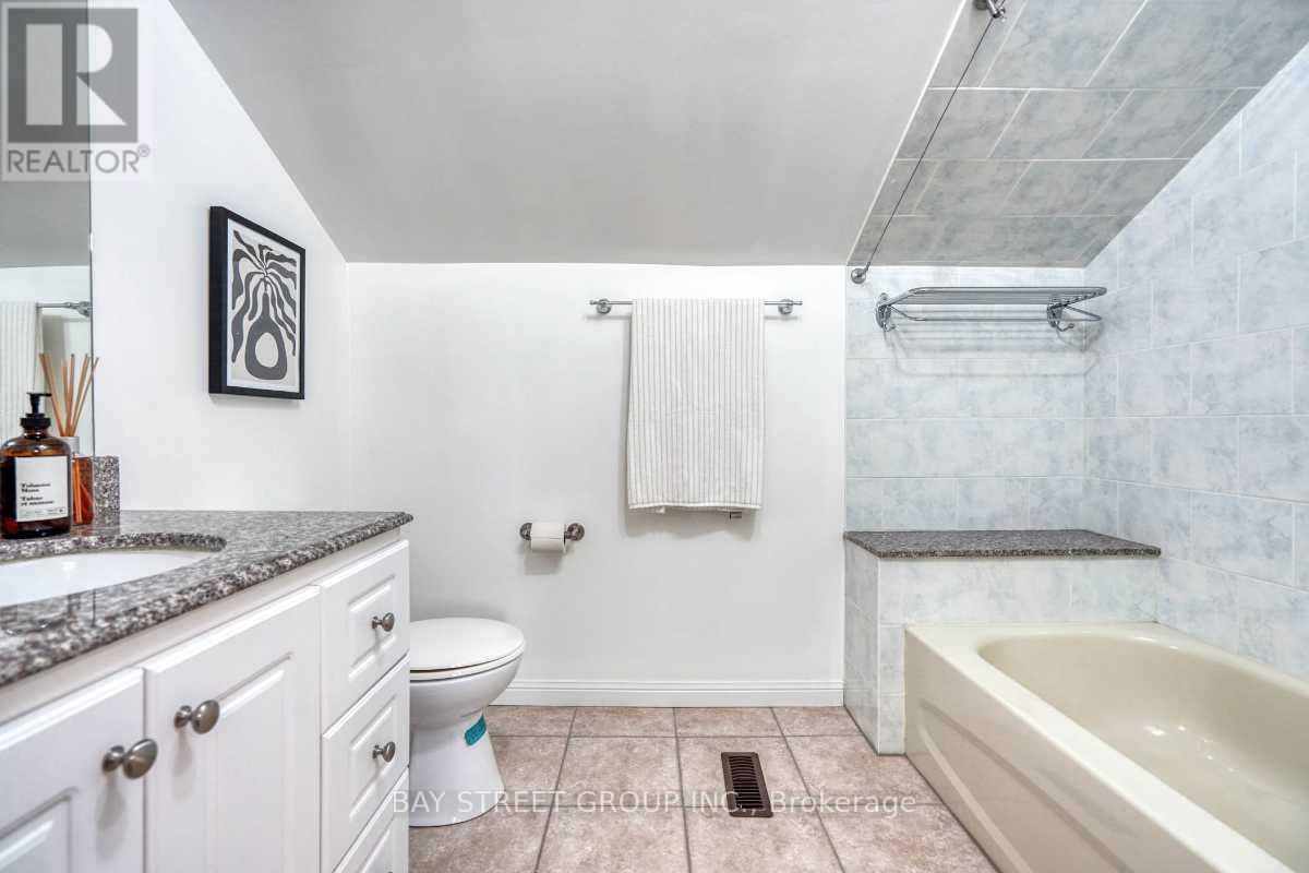 163 Song Meadoway, Toronto, Ontario  M2H 2V1 - Photo 25 - C13698828