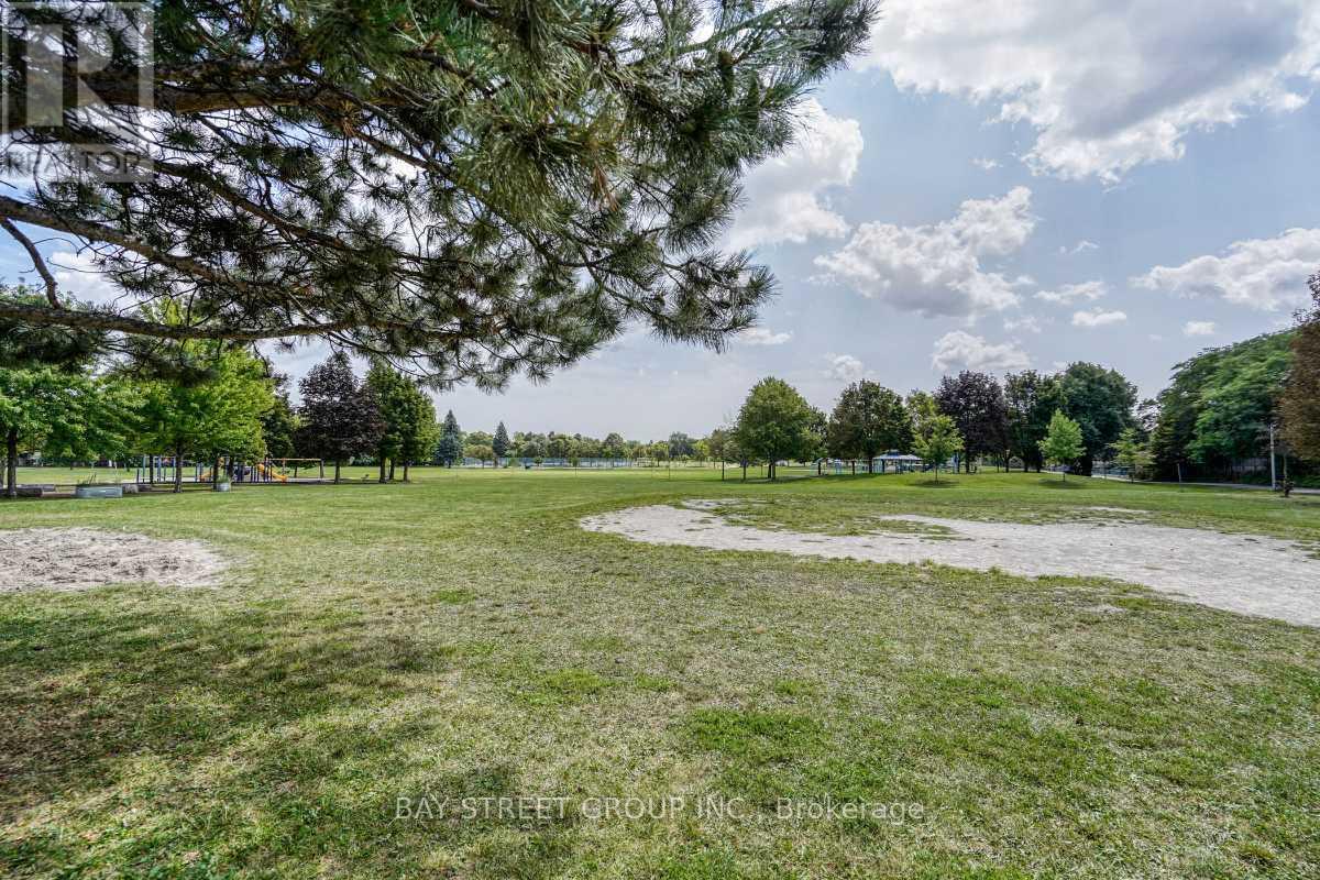 163 Song Meadoway, Toronto, Ontario  M2H 2V1 - Photo 35 - C13698828