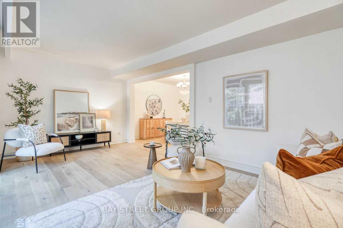 163 Song Meadoway, Toronto, Ontario  M2H 2V1 - Photo 7 - C13698828