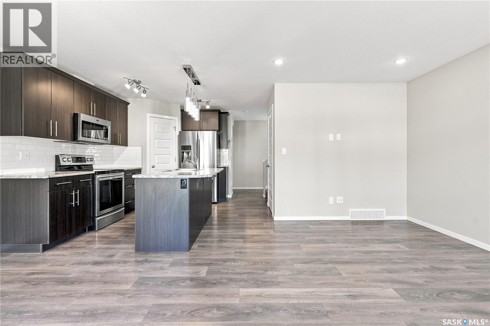 3303 Green Sandcherry Street, Regina, Saskatchewan  S4V 3M2 - Photo 17 - SK046265