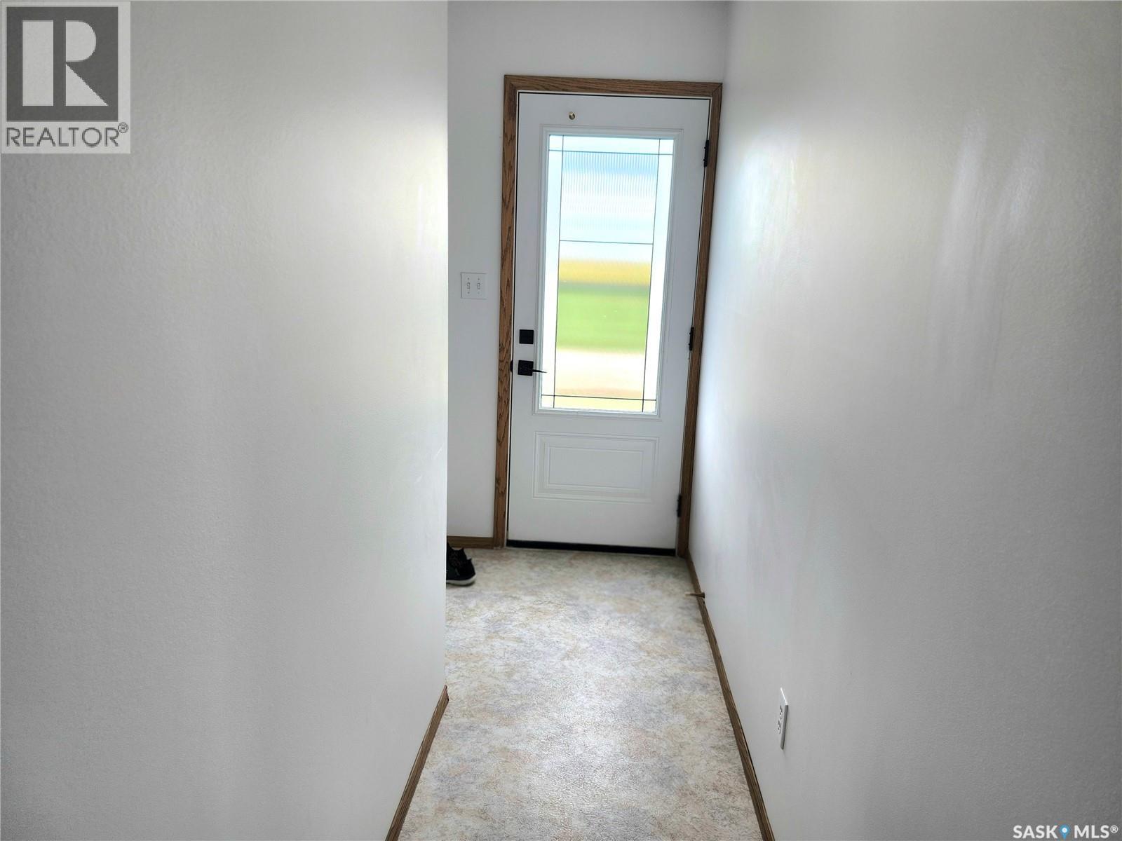 117 Railway Avenue, Prelate, Saskatchewan  S0N 2B0 - Photo 3 - SK046093