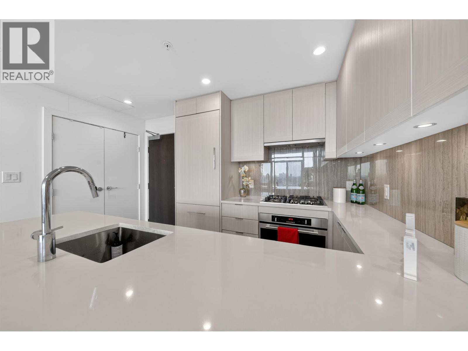 2103 5051 Imperial Street, Burnaby, British Columbia  V5J 0J3 - Photo 6 - R3157302