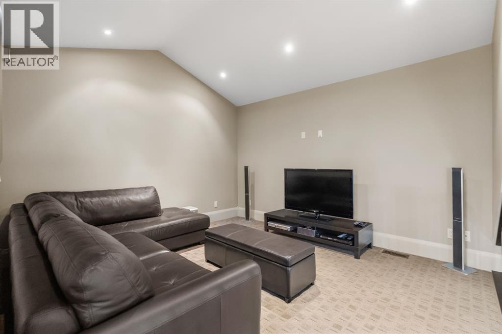 136 Posthill Drive SW, Calgary, Alberta  T3H 0J1 - Photo 29 - A2338334