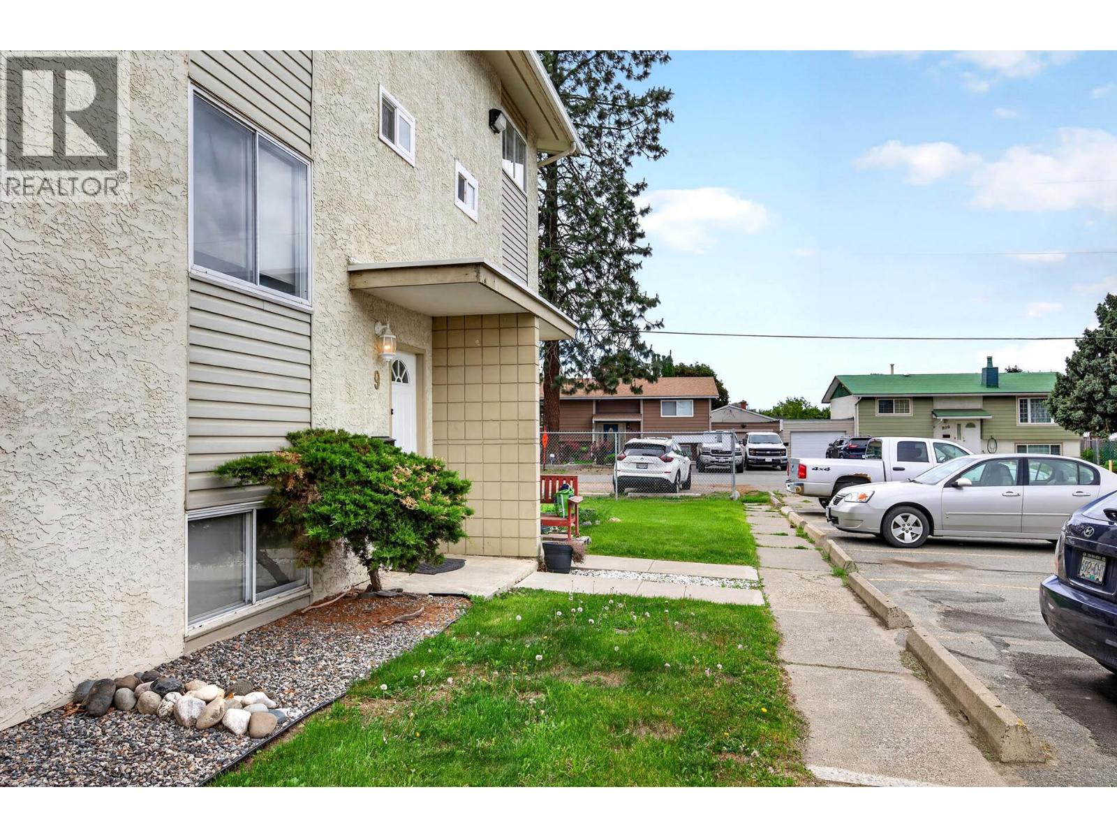 1946 Tranquille Road Unit# 9, Kamloops, British Columbia  V2B 3M5 - Photo 4 - 10388213