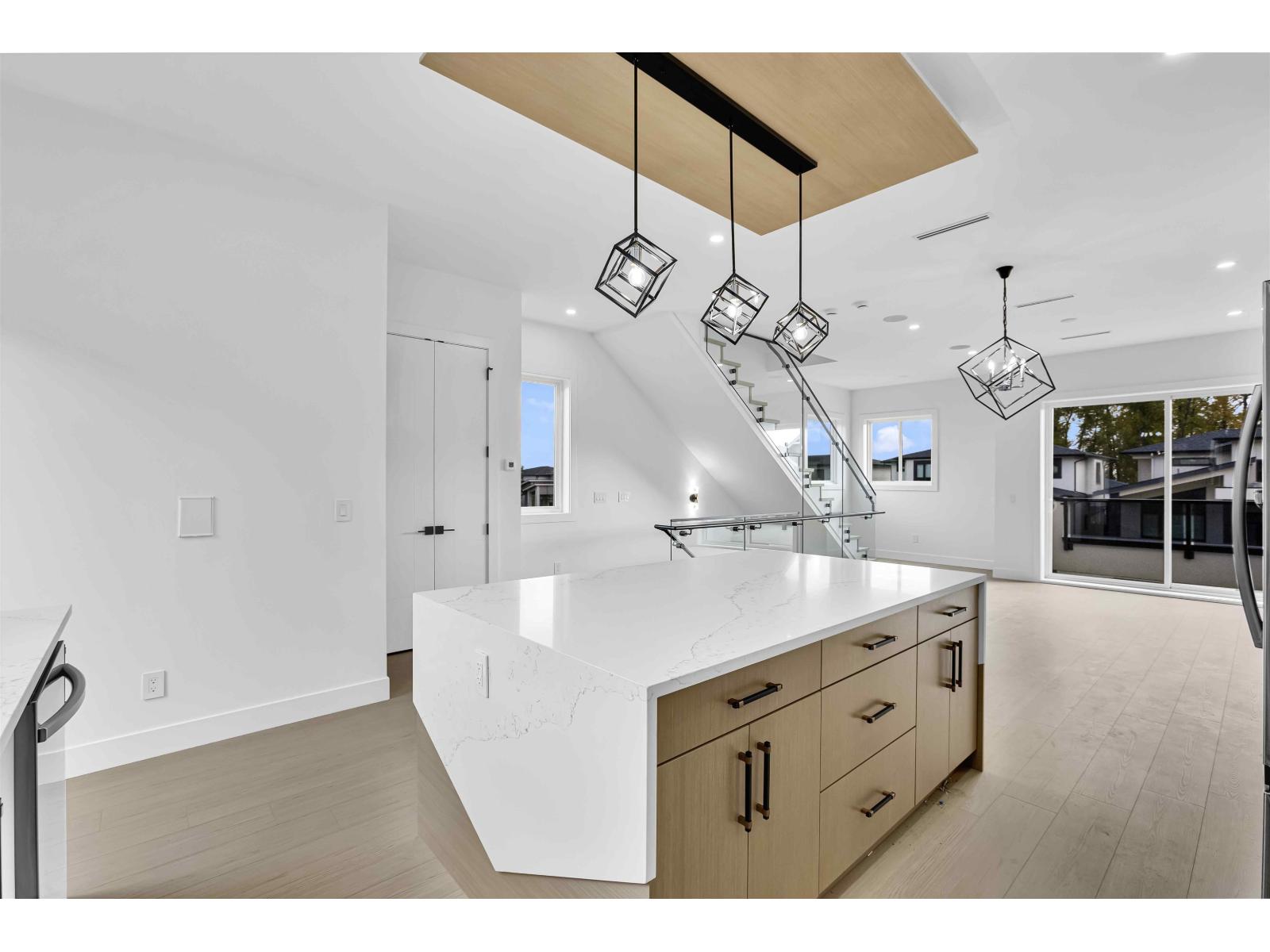 102 16633 18a Avenue, Surrey, British Columbia V3Z 1A2 - Photo 7 - R3157627