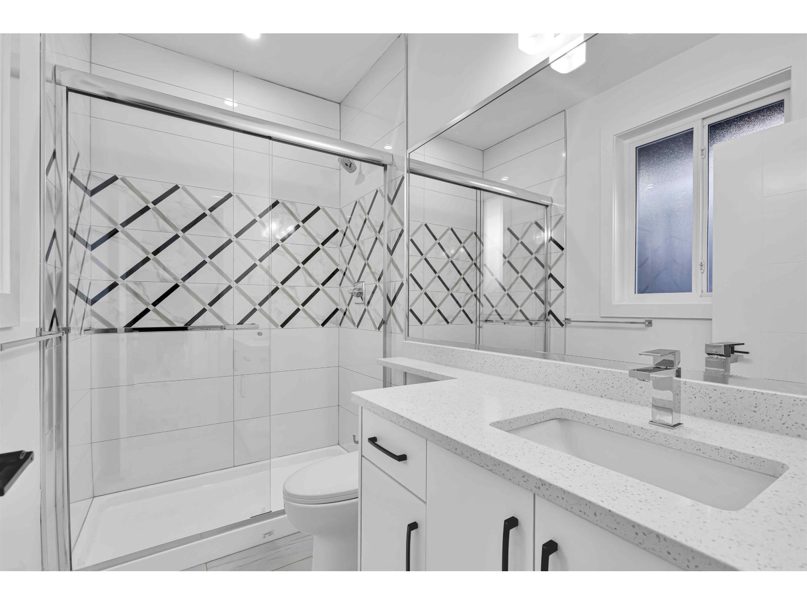 102 16633 18a Avenue, Surrey, British Columbia V3Z 1A2 - Photo 31 - R3157627