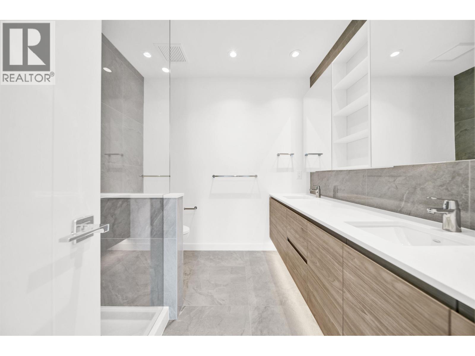3807 680 Quayside Drive, New Westminster, British Columbia  V3M 0P2 - Photo 15 - R3155855