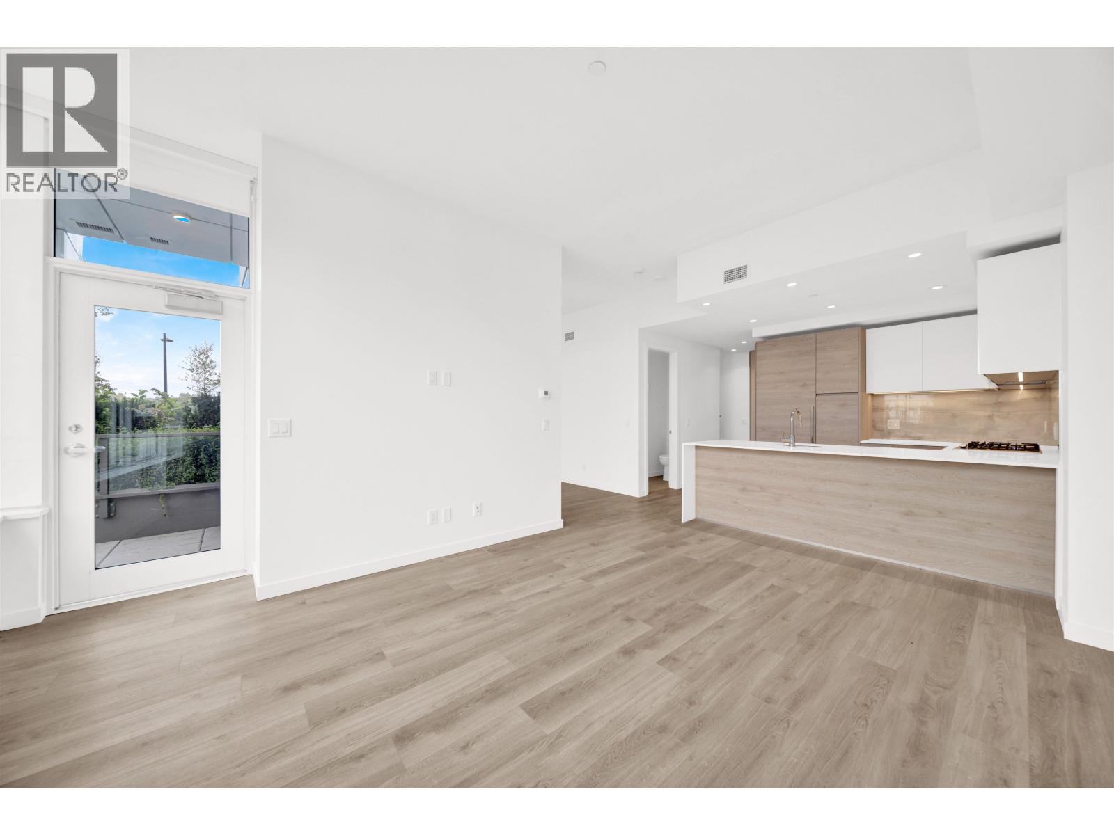 102 660 Quayside Drive, New Westminster, British Columbia V3M 0P1 - Photo 8 - R3155834