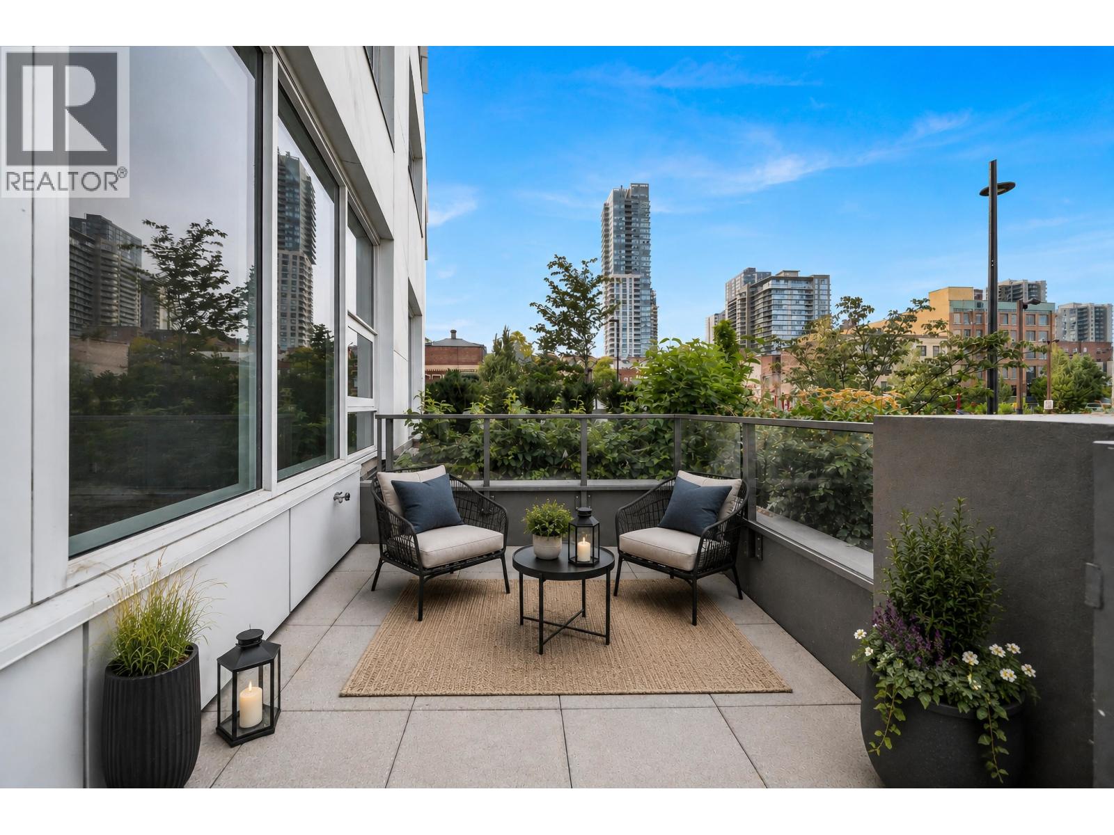 102 660 Quayside Drive, New Westminster, British Columbia V3M 0P1 - Photo 3 - R3155834