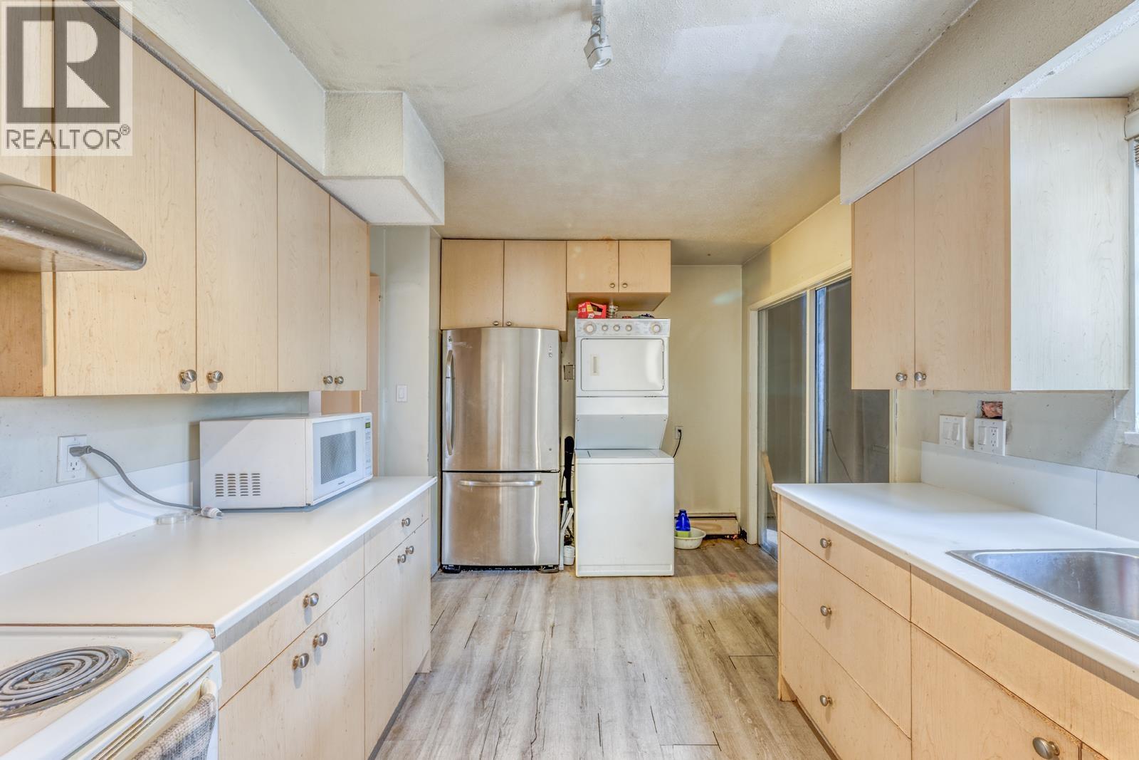 920 Harris Avenue, Coquitlam, British Columbia  V3K 1S1 - Photo 13 - R3157705