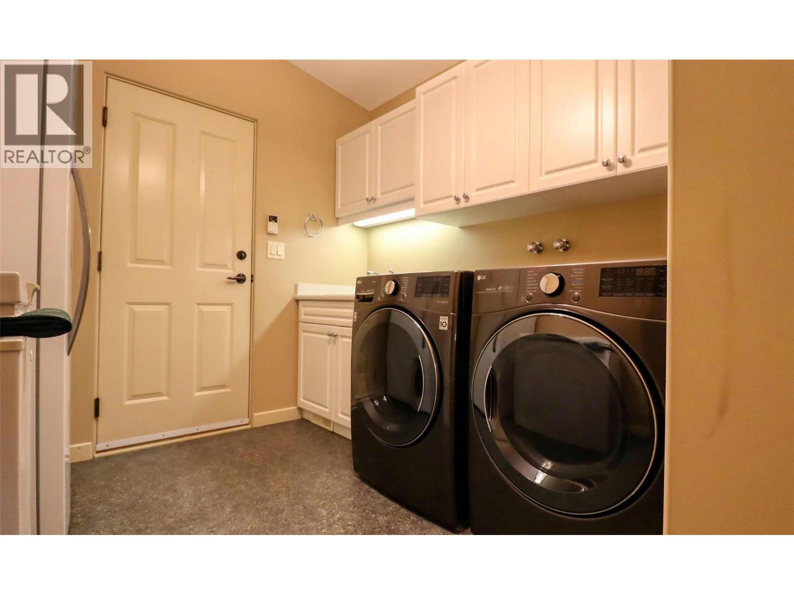 768 Rosewood Crescent, Kamloops, British Columbia  V2H 1S3 - Photo 28 - 10374248