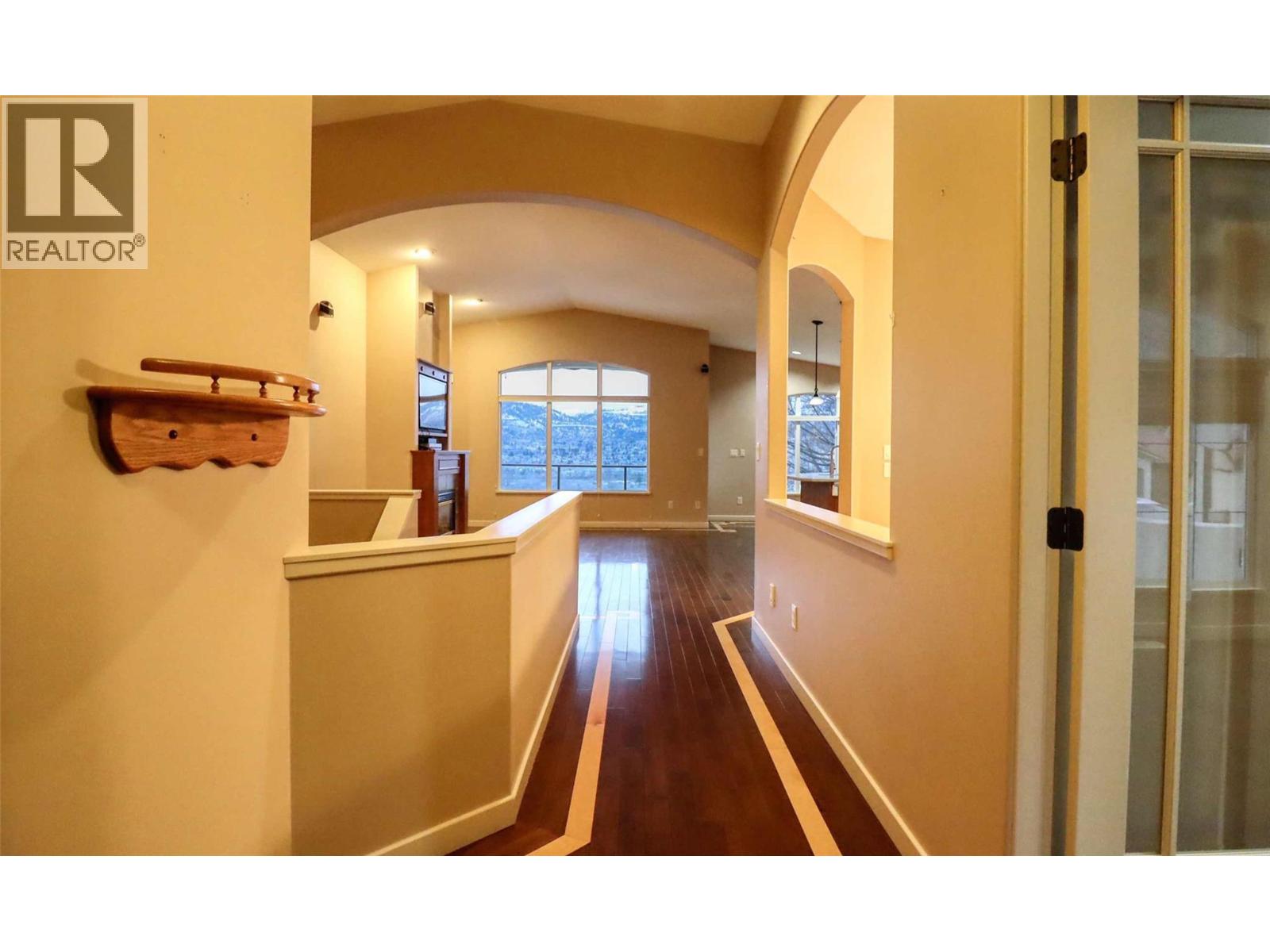 768 Rosewood Crescent, Kamloops, British Columbia  V2H 1S3 - Photo 8 - 10374248