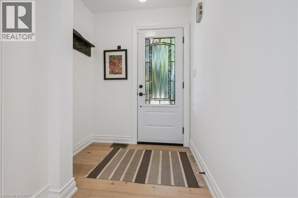 489 Rebecca Street, Oakville, Ontario  L6K 1K8 - Photo 5 - 40843543