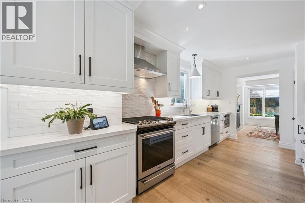 489 Rebecca Street, Oakville, Ontario  L6K 1K8 - Photo 12 - 40843543